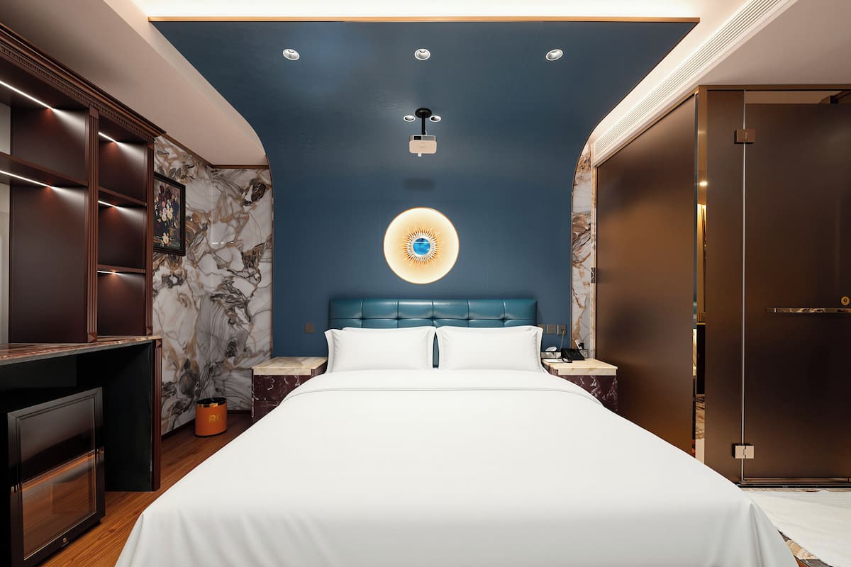 Superior Double Room, City View | Desk, laptop workspace, blackout drapes, free WiFi