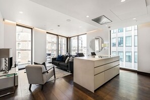 House - Modern Westminster Home Central AC Concierge (London)