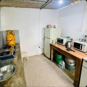 Fridge - The Victoria Hill Cottage  (Digana)