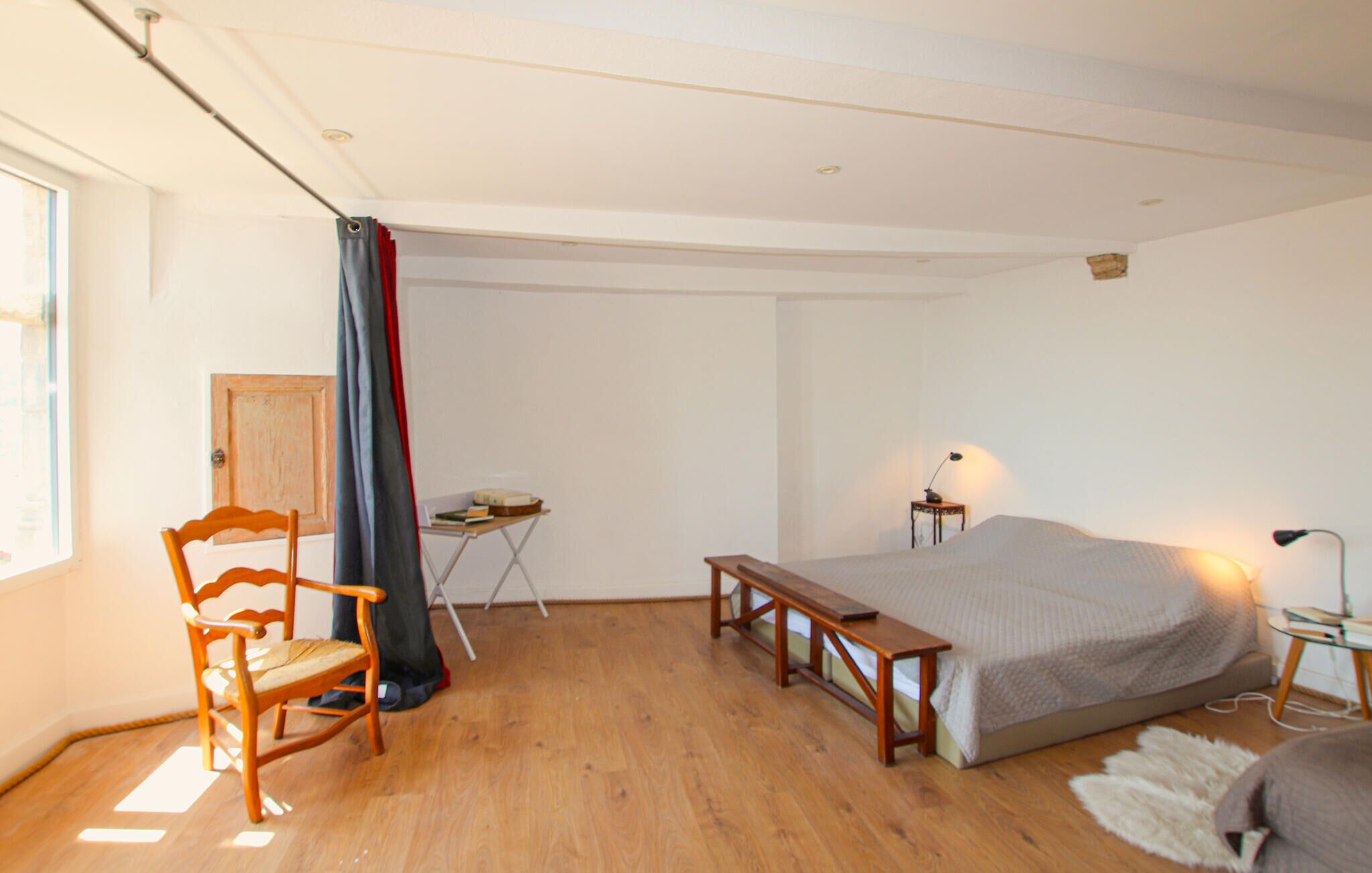 2 slaapkamers, een strijkplank/strijkijzer, gratis wifi