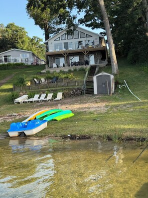 Exterior - Lakefront Oasis: kayaks, game garage, fire pit, 2 kitchens, sleeps 16 (Muskegon)