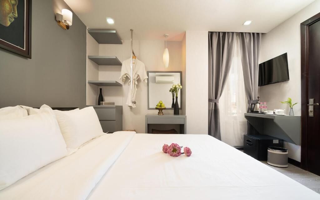 Superior Double Room, Balcony, City View | Free WiFi