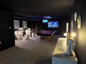 Spielezimmer