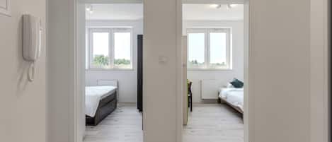 Iron/ironing board, WiFi, bed sheets