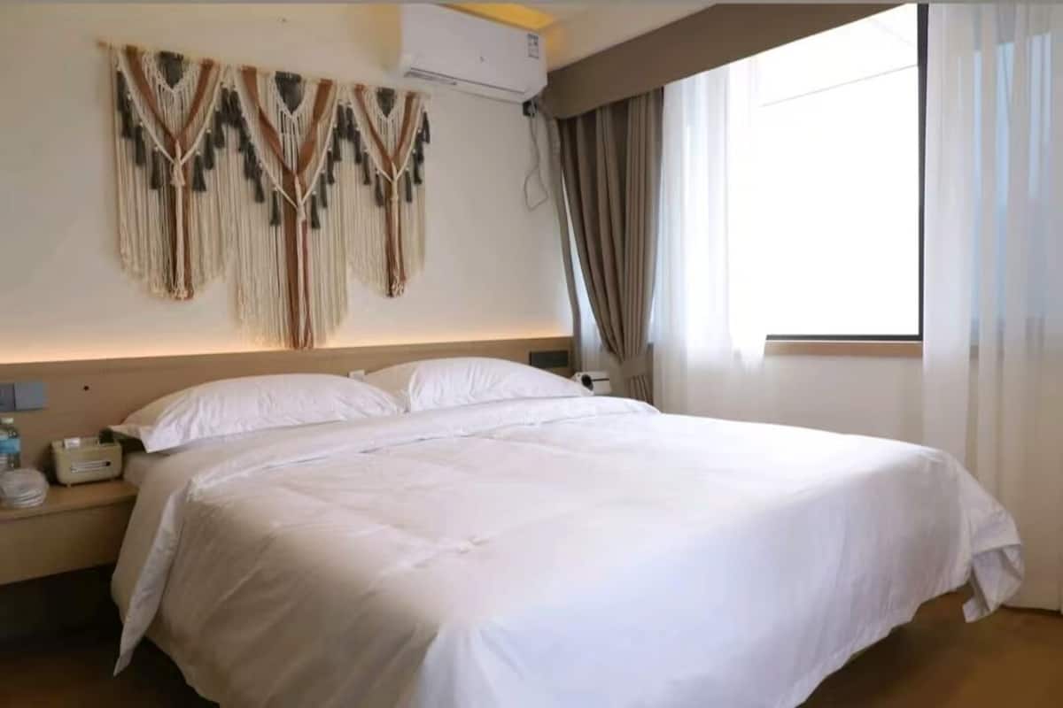 Basic-Doppelzimmer, Stadtblick | Kostenloses WLAN