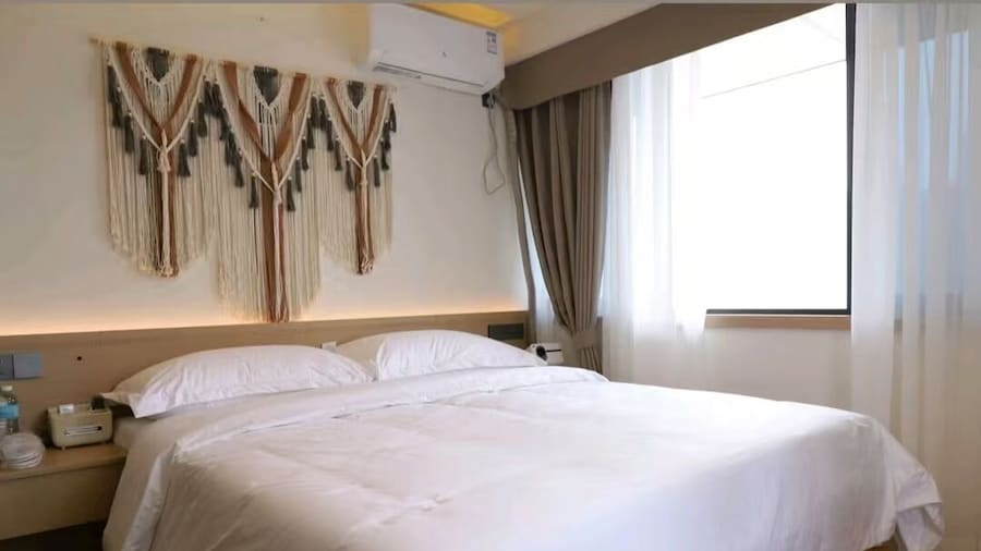 Chongqing Justom Family Apartment Hotel