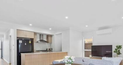 Spacious Modern Retreat in Officer | Perfect for Families
