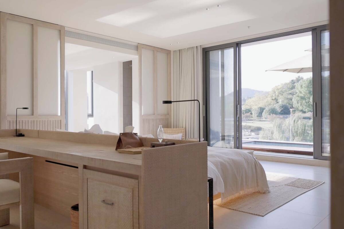 Family Suite, Lake View | Desk, laptop workspace, blackout drapes, free WiFi