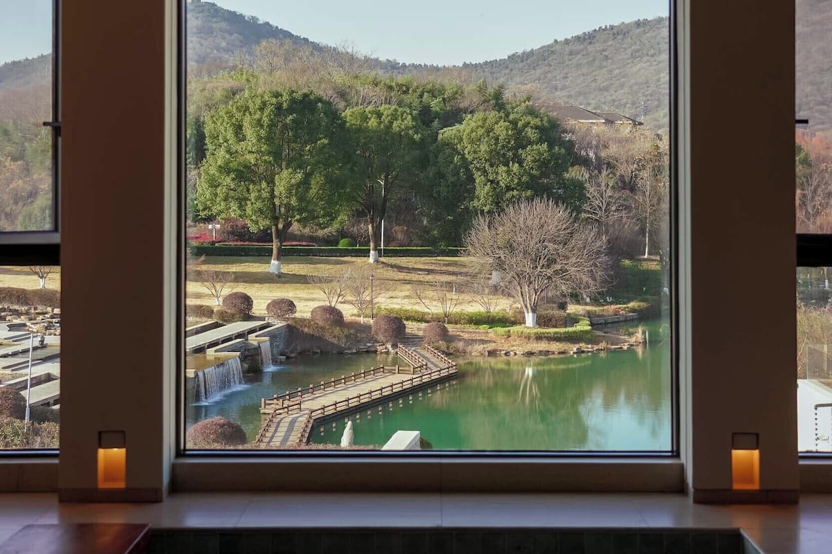 Chambre Double Confort, vue lac | Vue sur le jardin
