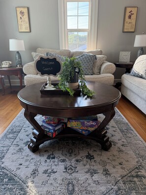 Smart TV - Cozy 2-bedroom farmhouse in tranquil Baxter (Baxter)