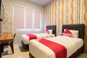 Room - Oyo 360 Mangaan Residence (Medan)