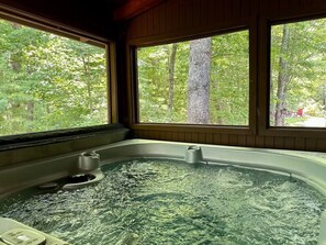 Interior - Blue Sky Cabin Hot Tub, Game room, Smoky Mtn Park (Sevierville)