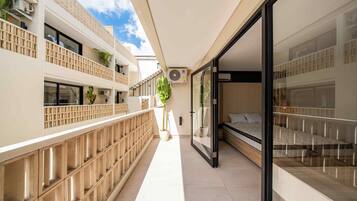 Exclusive Loft, 1 Bedroom, Private Pool | Property grounds