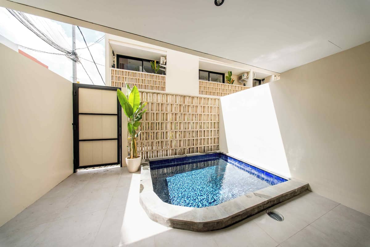 Loft exclusivo, 1 habitación, alberca privada | Caja de seguridad en la habitación y escritorio