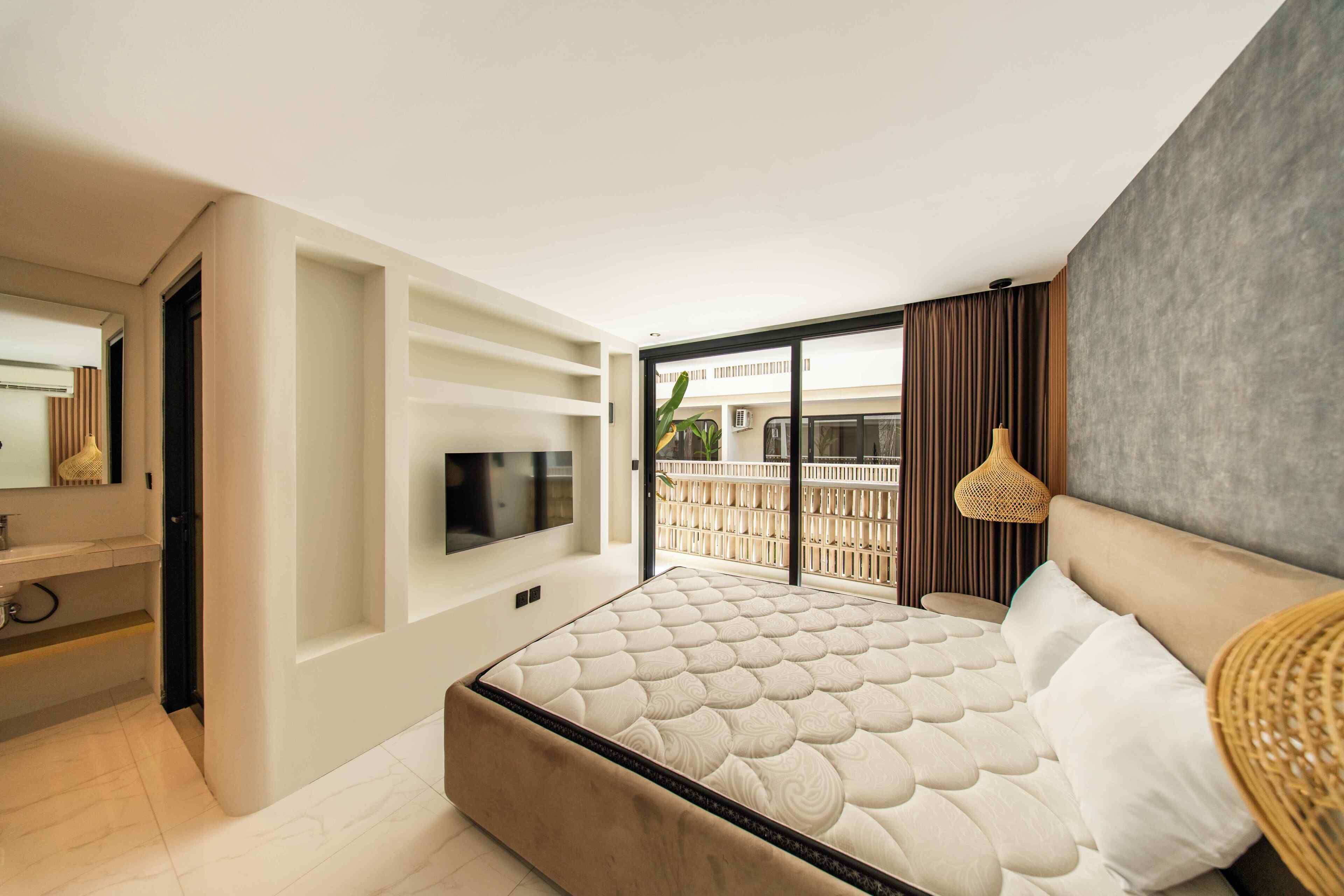 Exclusive Loft, 2 Bedrooms, Private Pool | In-room safe, desk, laptop workspace, free WiFi