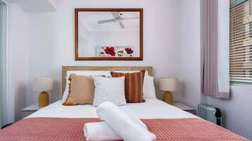 2 bedrooms, iron/ironing board, WiFi, bed sheets