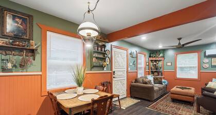 Storybook Cottage Near Downtown Hattiesburg-Family Friendly