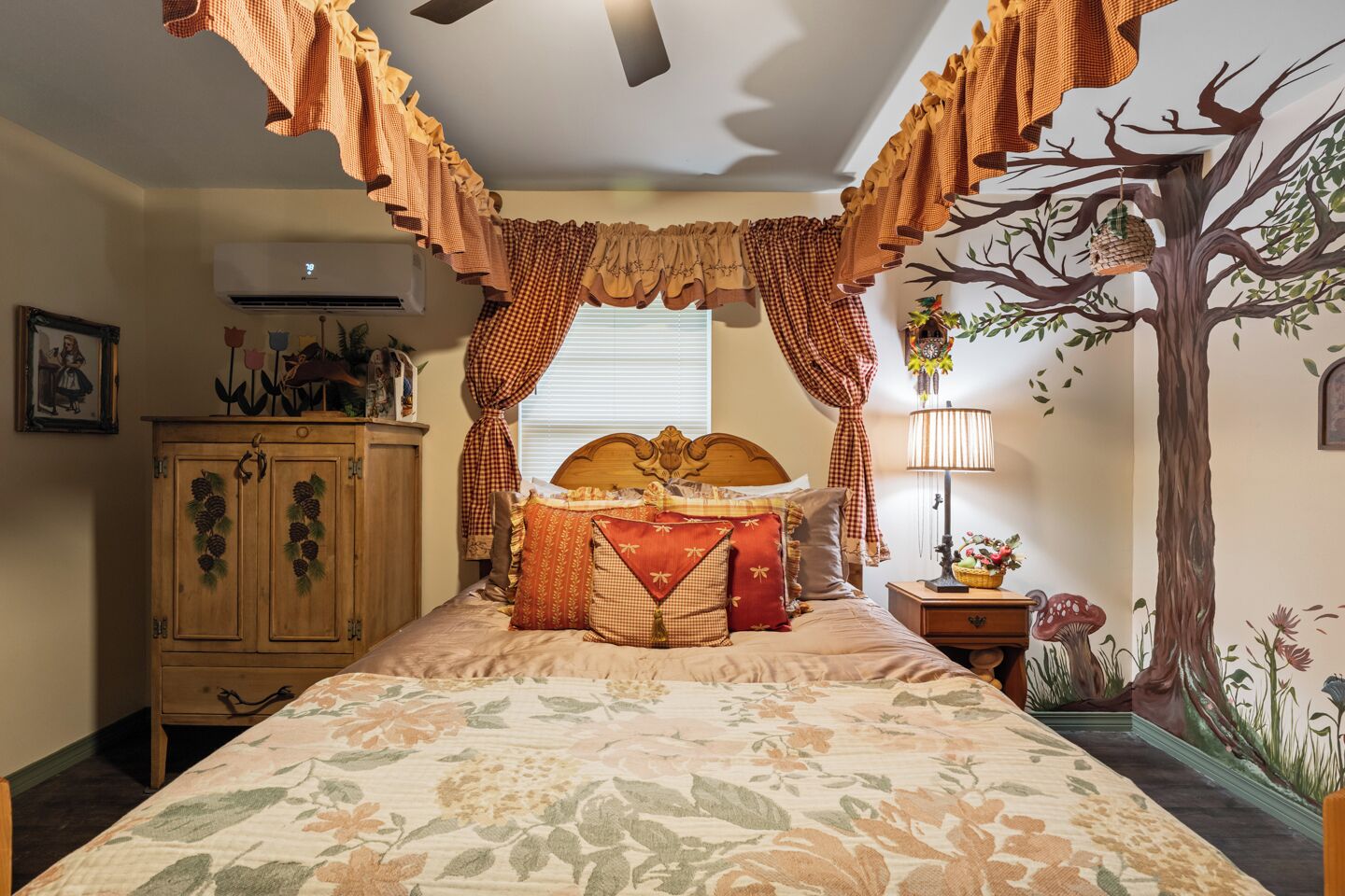 2 bedrooms, WiFi (free), bed sheets