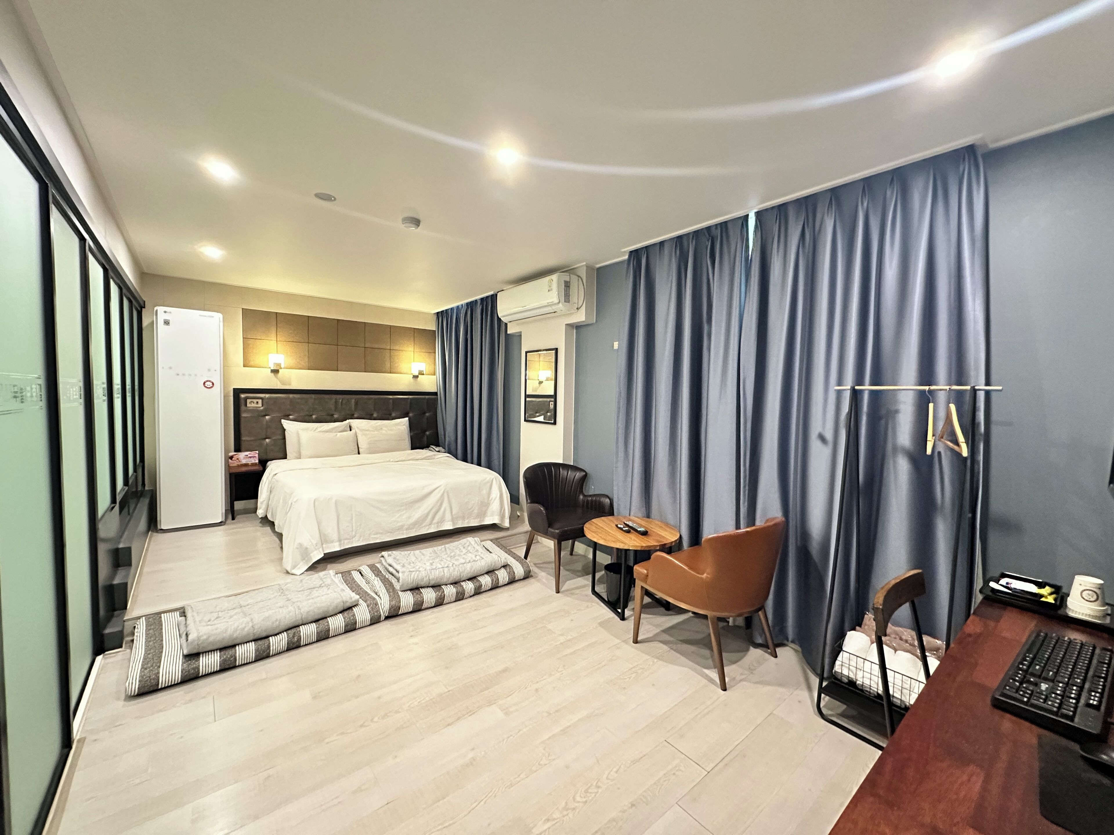 Suite familiar | Escritorio, espacio para trabajar con laptop y wifi gratis 