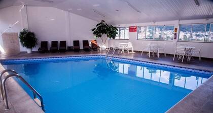Charming Retreat for Families Visiting Joaçaba’s Attractions | Free Breakfast