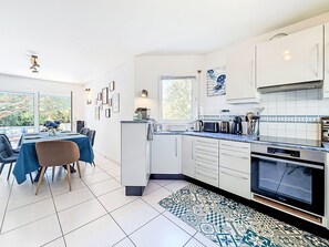 Fridge, microwave, oven, dishwasher - Armorique by Interhome (Quiberon)