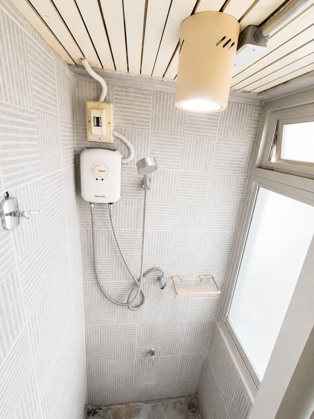 Standard Double Room | Bathroom