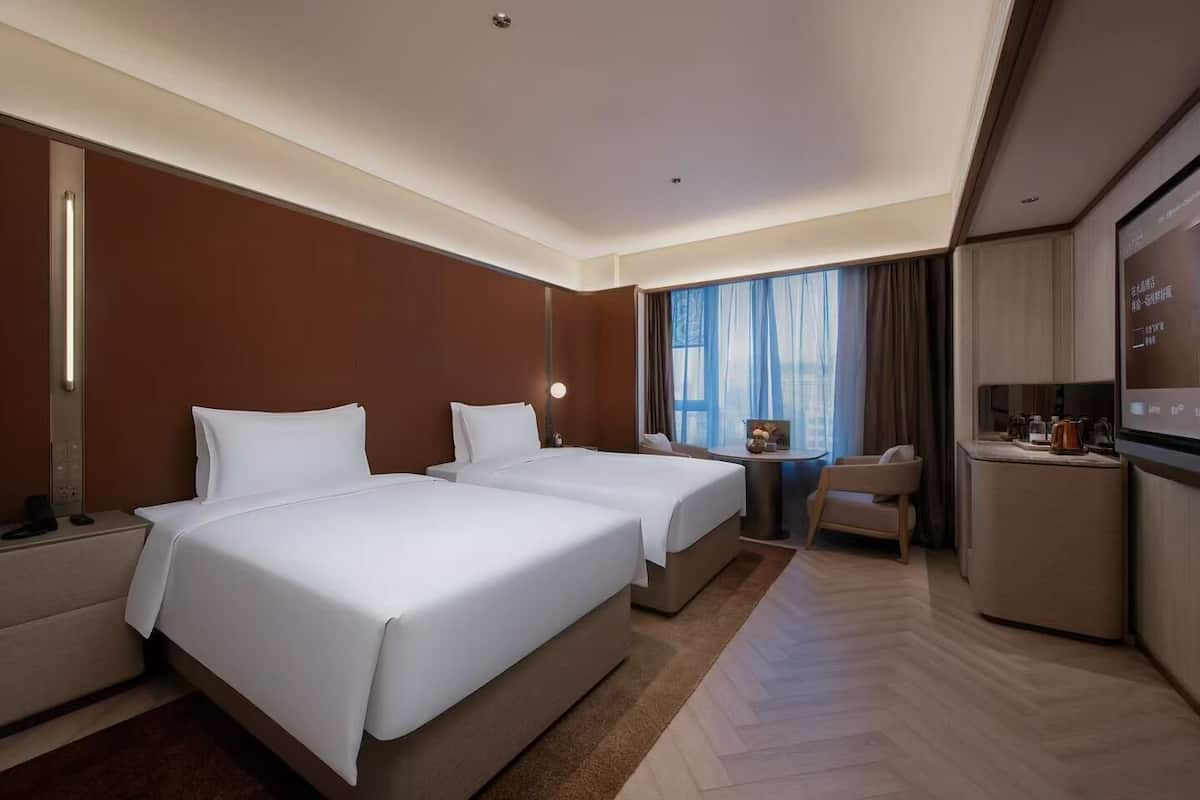 Superior Twin Room | Laptop workspace, blackout drapes, iron/ironing board, free WiFi