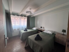 3 bedrooms, WiFi, bed sheets