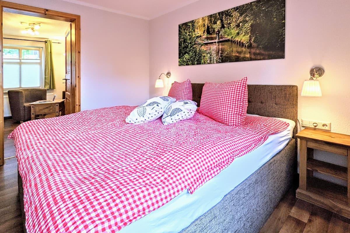 Suite, Private Bathroom, Garden View | In-room safe, WiFi (free)