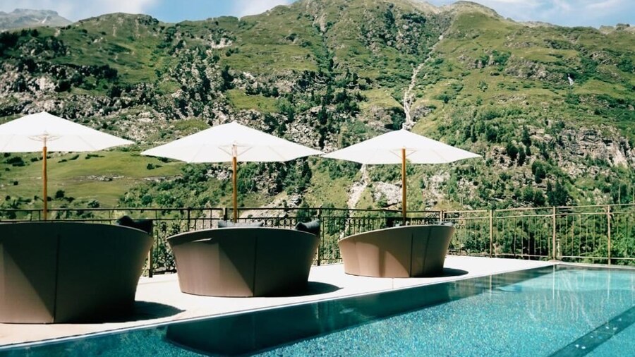 4 star superior Hotel Bellevue