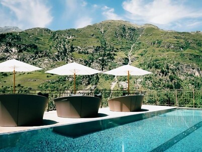 4 star superior Hotel Bellevue