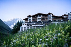 Exterior - 4 star superior Hotel Bellevue (Gurgl)