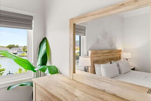 Iron/ironing board, WiFi, bed sheets - Sunsets & Bay Views | Pool + Fishtails Rentals (Ocean City)
