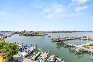 Marina - Sunsets & Bay Views | Pool + Fishtails Rentals (Ocean City)