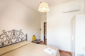 Maison Standard, 3 chambres, balcon (Casa Floris 3 En-Suite Doubles)