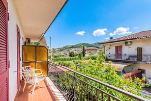 Maison Standard, 3 chambres, balcon (Casa Floris 3 En-Suite Doubles) | Enceinte de l’hébergement