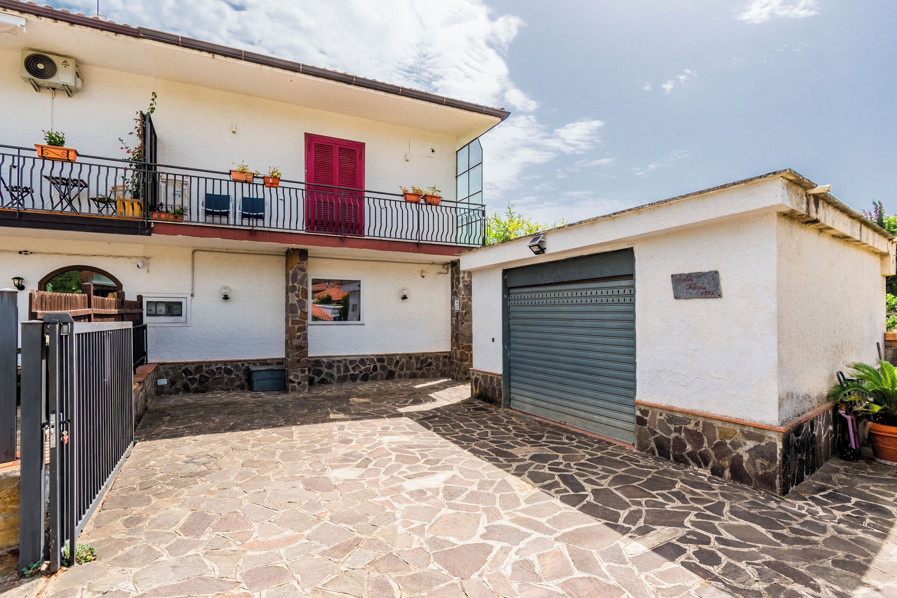 Casa Standard, 3 camere da letto, balcone (Casa Floris 3 En-Suite Doubles) | Esterni