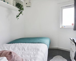 Single Room, Non Smoking - Student Only Frobisher House (Plymouth)
