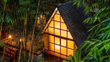 Estudi en suite | Detall de l'exterior