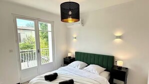 4 bedrooms, iron/ironing board, WiFi, bed sheets - La Villa du Sud - Standing & Calme, 20mn Plages (100% climatisée) (Montpellier)