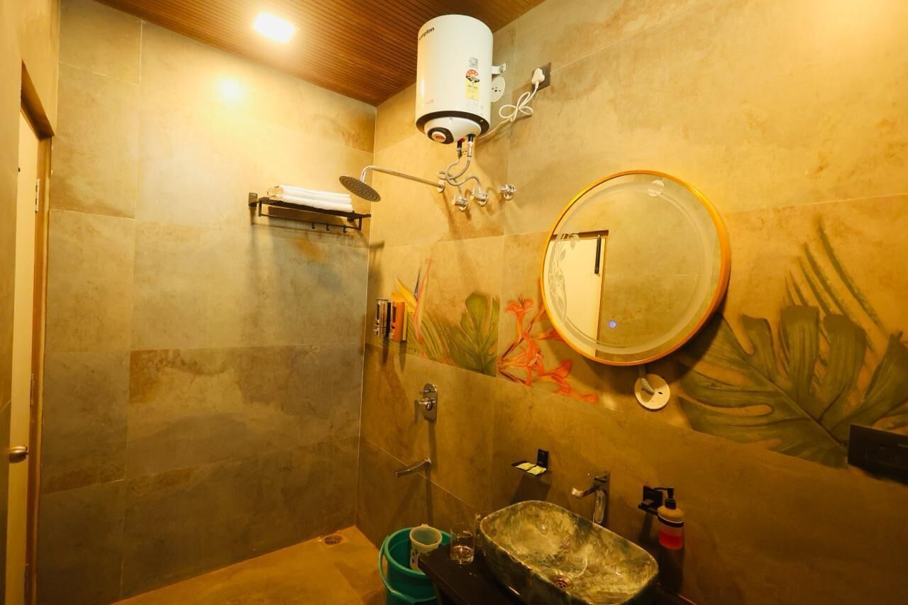 Signature Room | Bathroom