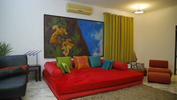 Villa | Living area