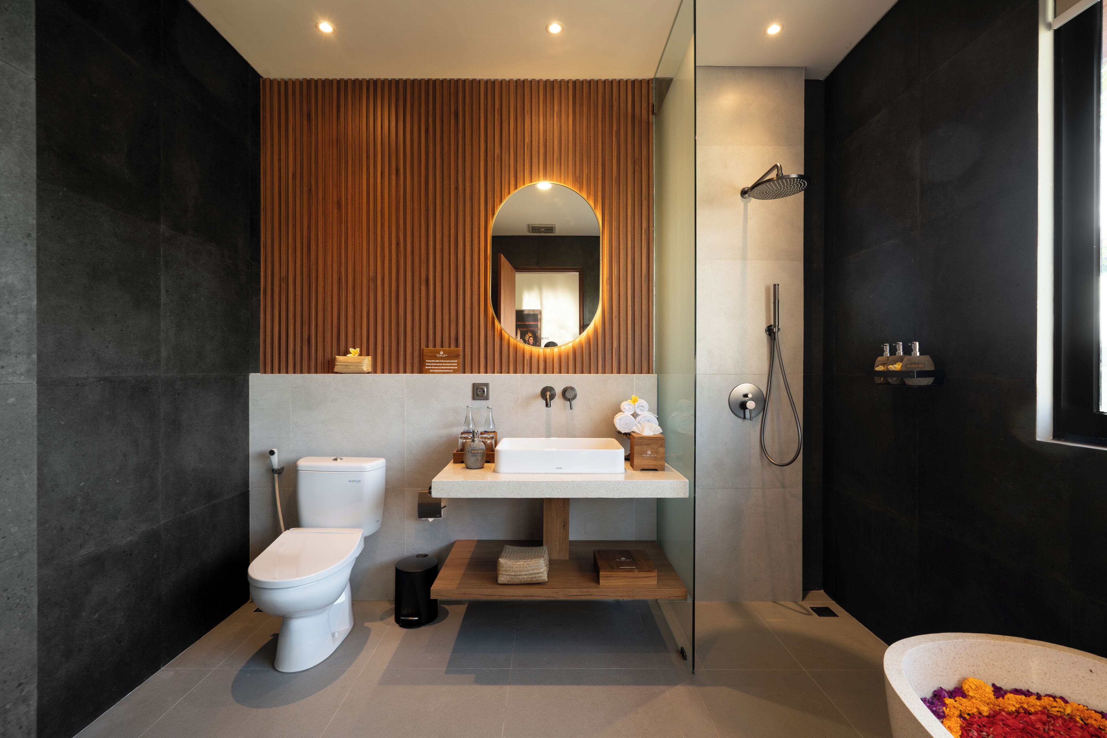 Villa, vistas a la piscina | Baño
