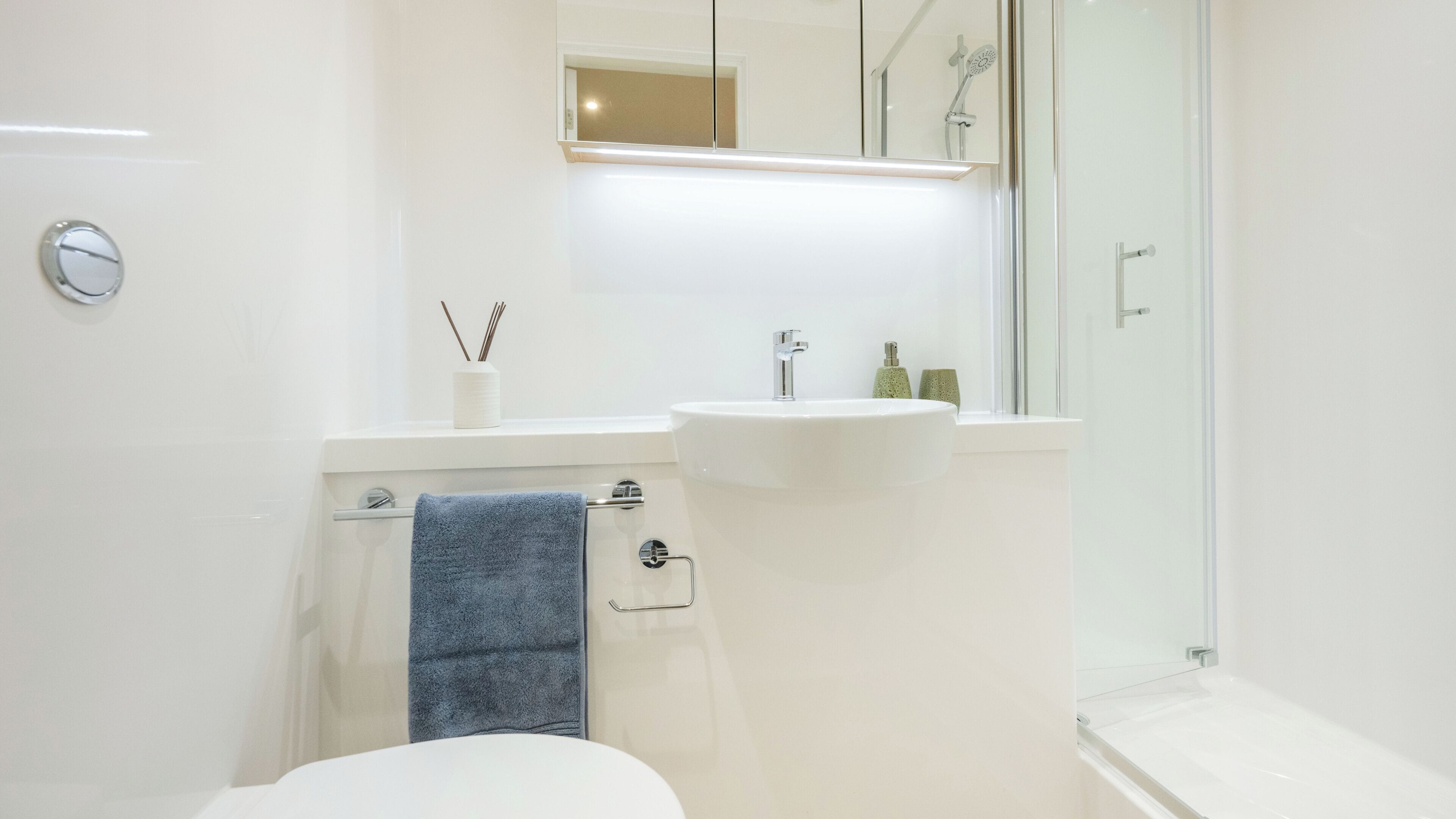 Quarto solteiro, para não fumantes | Banheiro