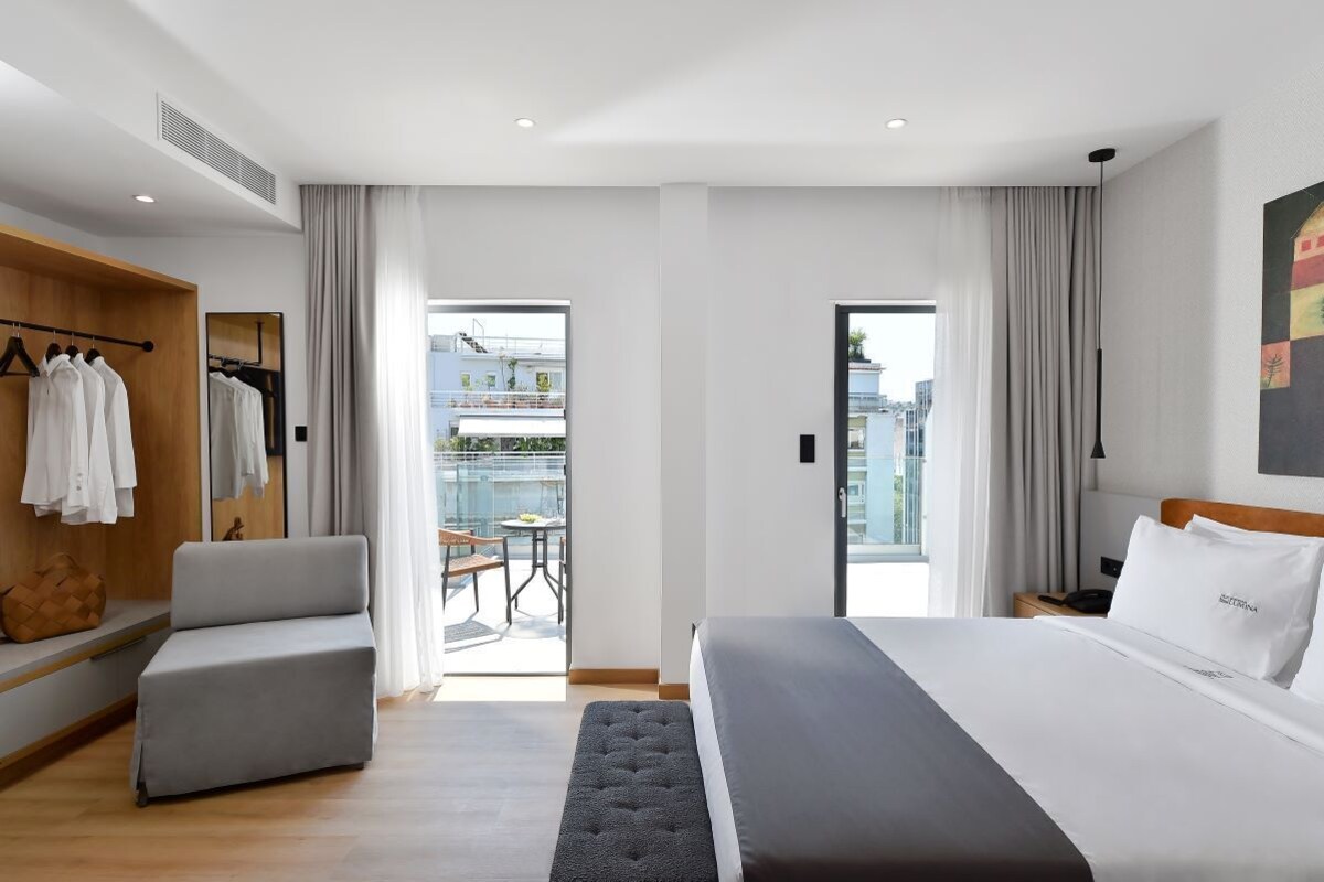 Deluxe Studio Suite, Balcony