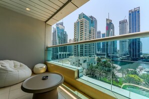 Property grounds - HAVN - 2 Bed in Diamond with Marina View (Dubai)