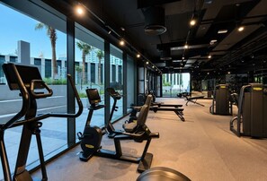 Fitness facility - HAVN - Modern Studio in Peninsula, Business Bay (Dubai)