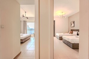 Iron/ironing board, WiFi, bed sheets - HAVN - 2 Bed in Rimal, Dubai Marina (Dubai)