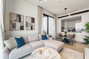 TV - HAVN- High floor 2 Bed in Binghatti Onyx, JVC (Dubai)