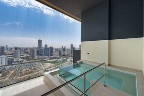 Outdoor pool - HAVN- High floor 2 Bed in Binghatti Onyx, JVC (Dubai)
